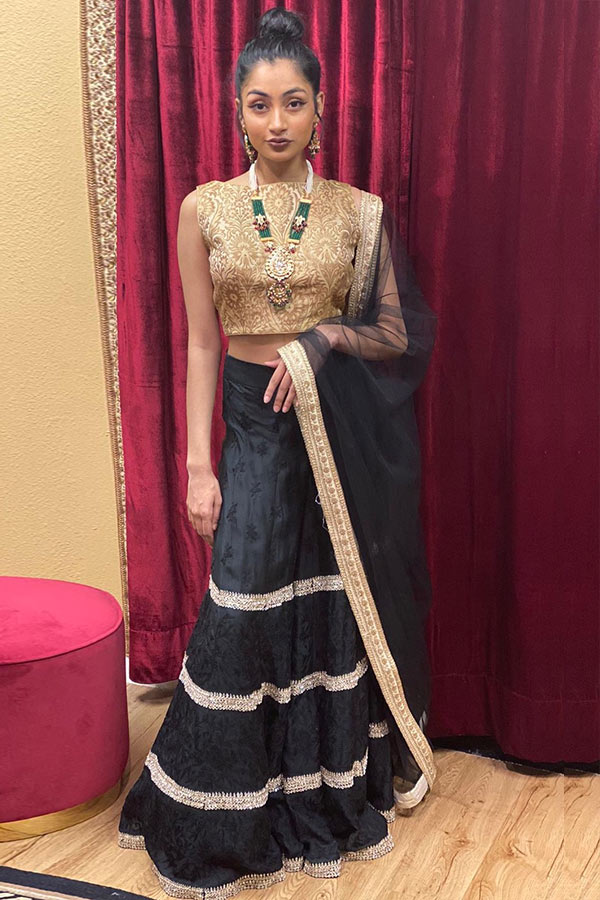 RI Ritu Kumar Black & Gold Velvet Lehenga Set – Saris and Things